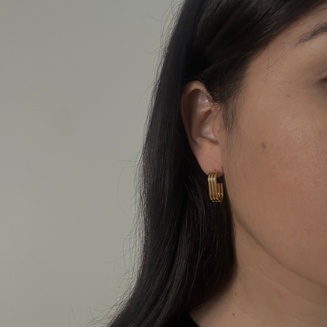 Agatha Hoops